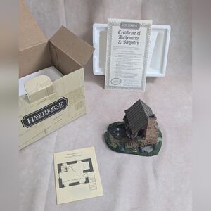 Vintage 1995 Hawthorne sculpture of the Parsons Cottage